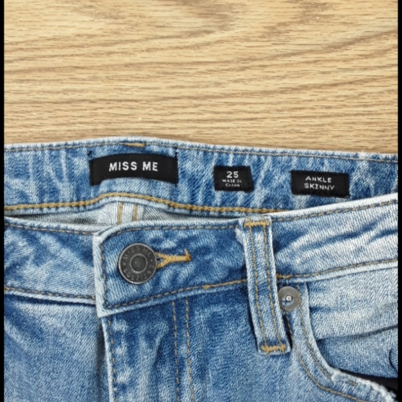 Miss me stud embellished distressed skinny jeans size 25 - Picture 2 of 8